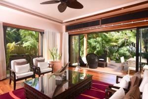 Sankhara Luxury Private Beach Villas thumbnail 5