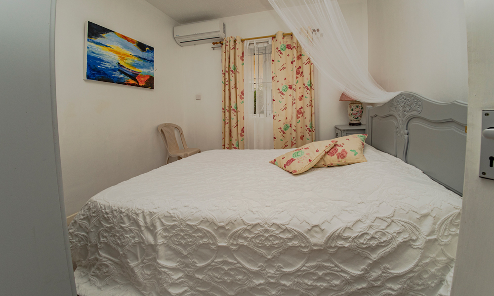 Gold Coast Villa thumbnail 9
