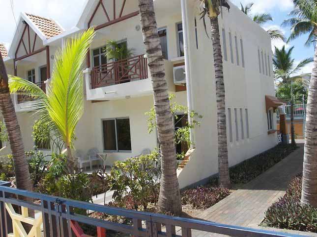 Sandy Cove Villa thumbnail 2