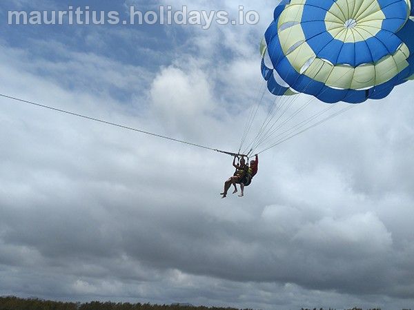 Speed Boat Mauritius thumbnail 8